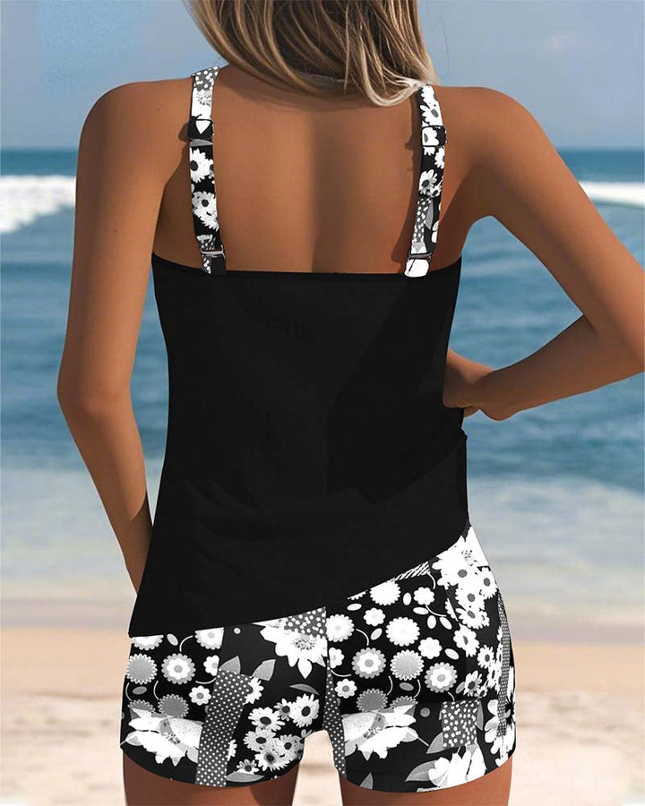Isla - Fashionable Swimsuit Set