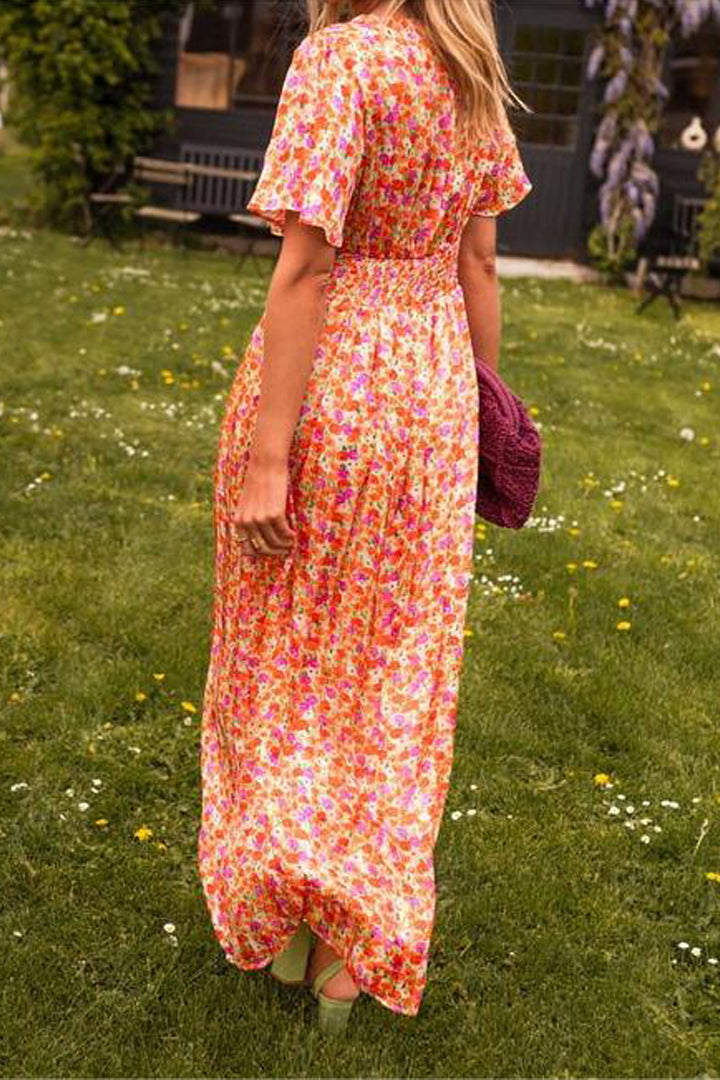 Lila - Elegant V-Neck Maxi Dress