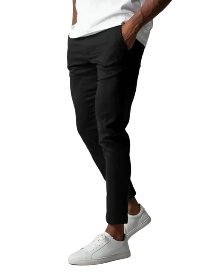 Lucas – Everyday Style with a Smart Edge