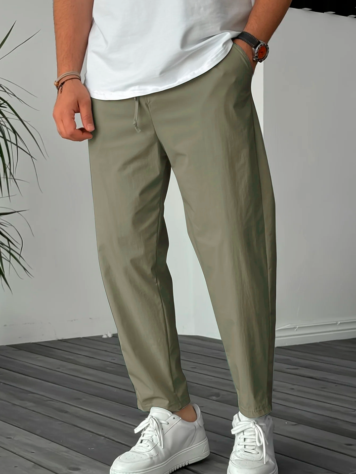 Liam – Everyday Ease, Refined
