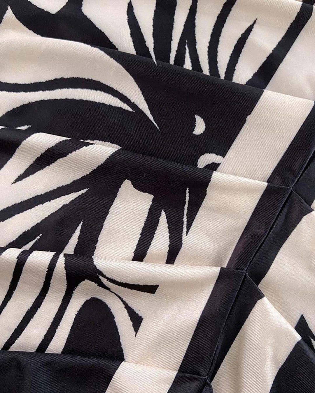 Leah - Chic Pleated Dress