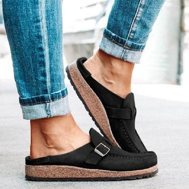 Ellie – Orthopedic Clogs That Actually Look Chic
